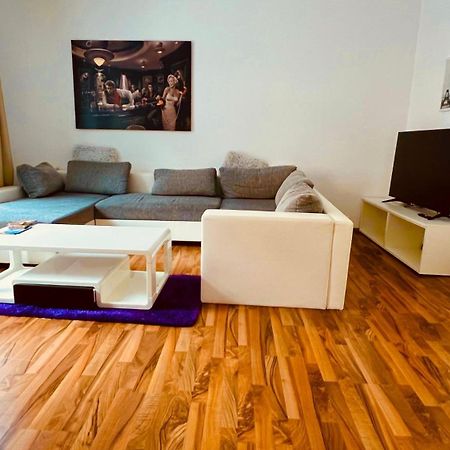 De Apartment Neu-Ulm Esterno foto